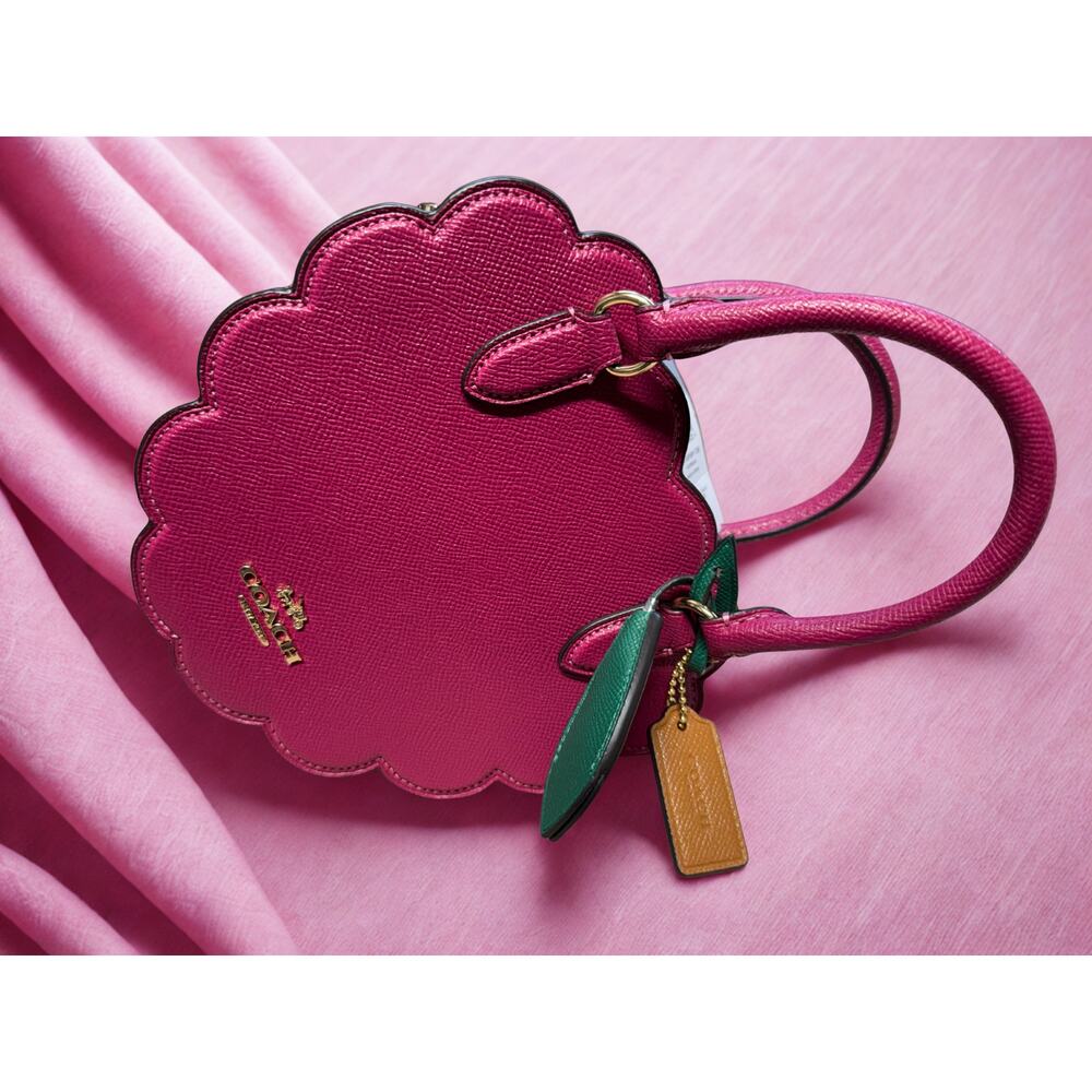 JG059: Coach Raspberry Crossgrain Leather Scalloped Handbag*NWT